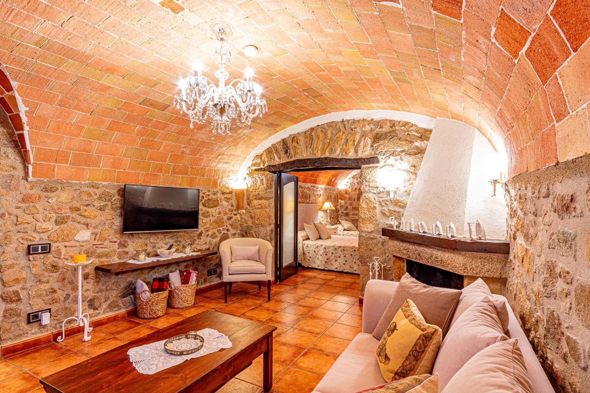 Cal Bisbe, Your Rural Holiday Home Capmany Luaran gambar