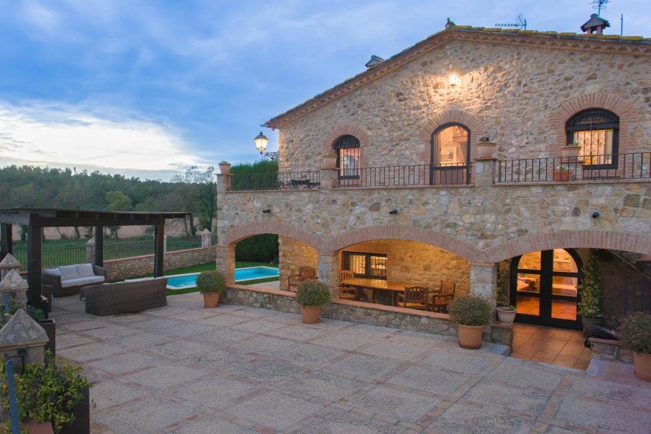 Cal Bisbe, Your Rural Holiday Home Capmany Luaran gambar