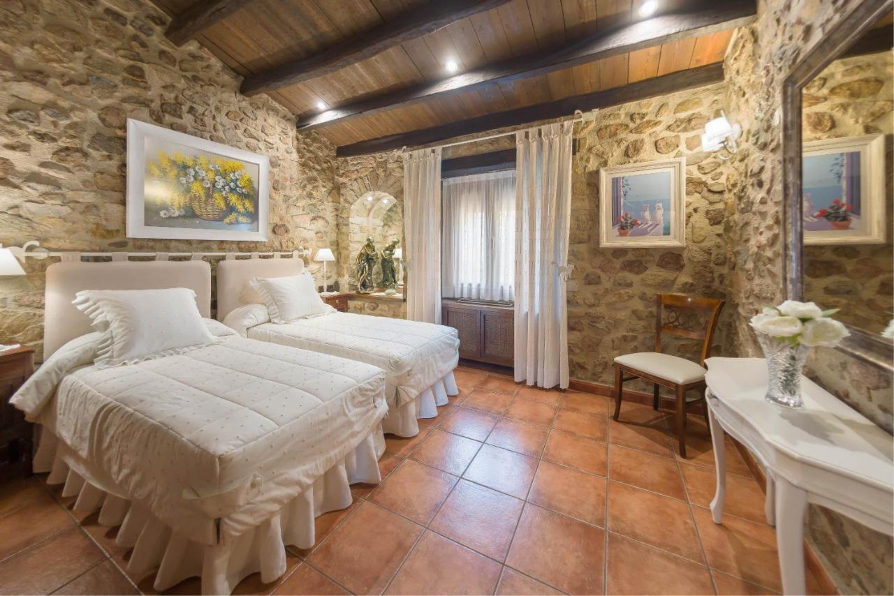 Cal Bisbe, Your Rural Holiday Home Capmany Luaran gambar